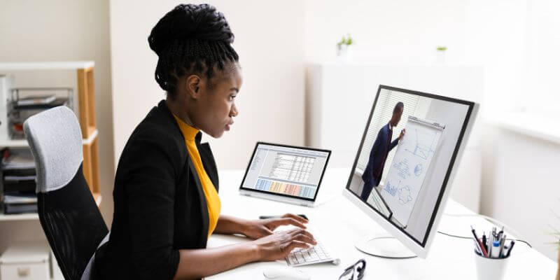 A woman using B2B marketing tools and technology